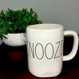 🔥‼️Rae Dunn Artisan Collection Mug‼️🔥